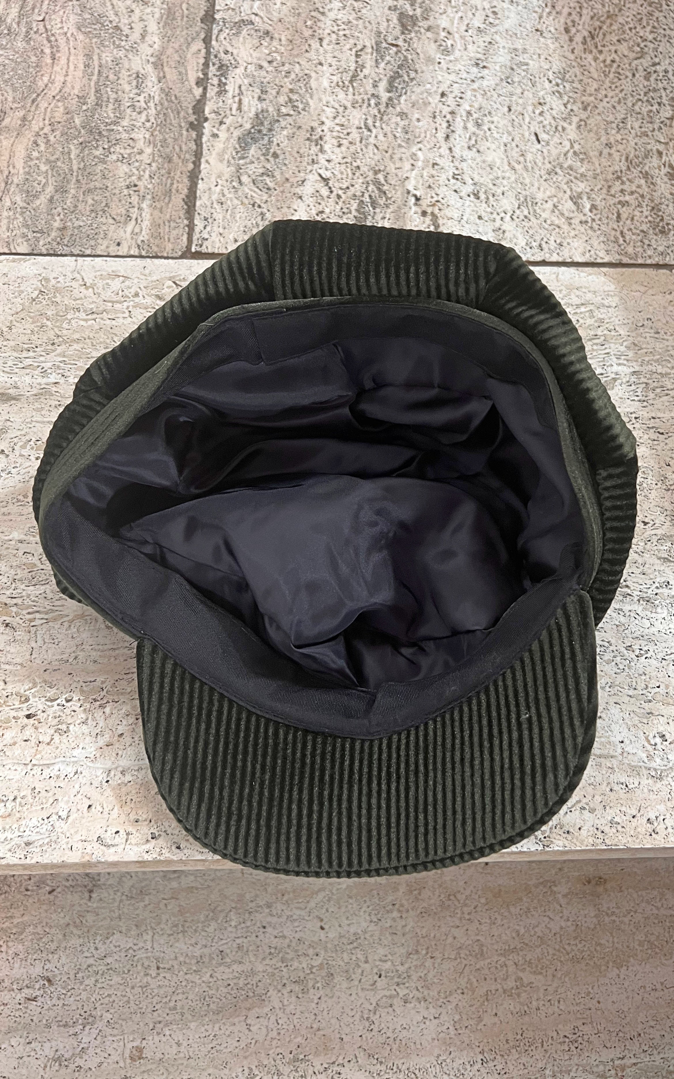 Cappello vintage da uomo verde scuro da fornaio
