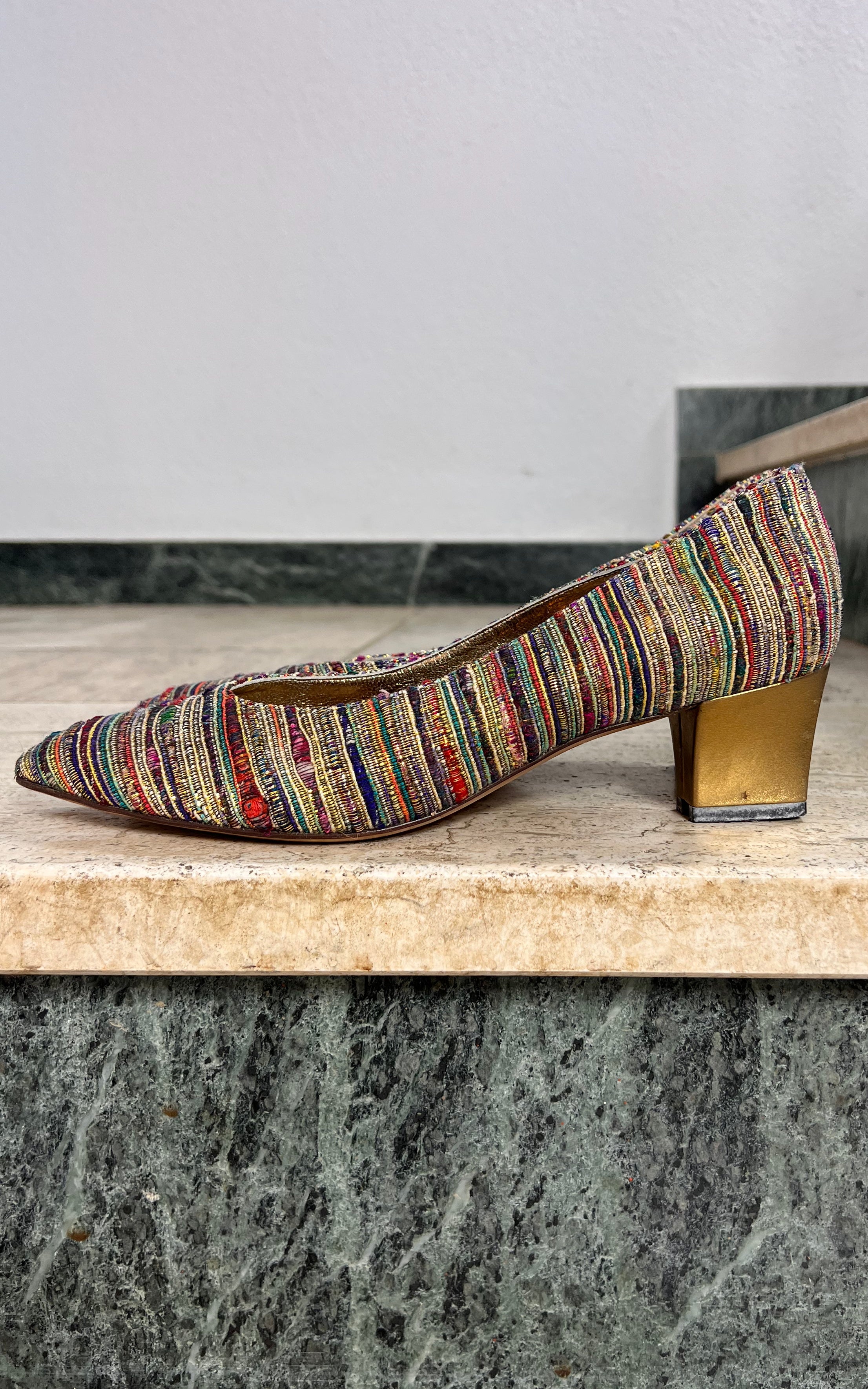 Vintage Gold Woven Bruno Magli Pumps 38,5