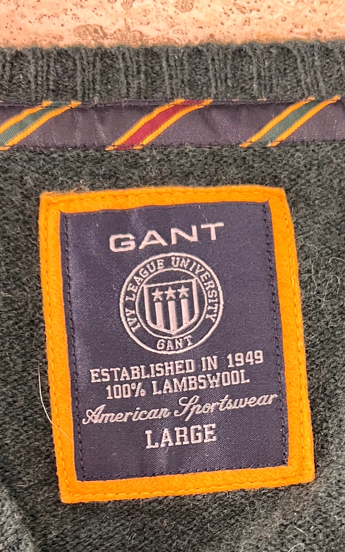 Vintage MENS GANT 100% Lambswool V-Neck Sweater