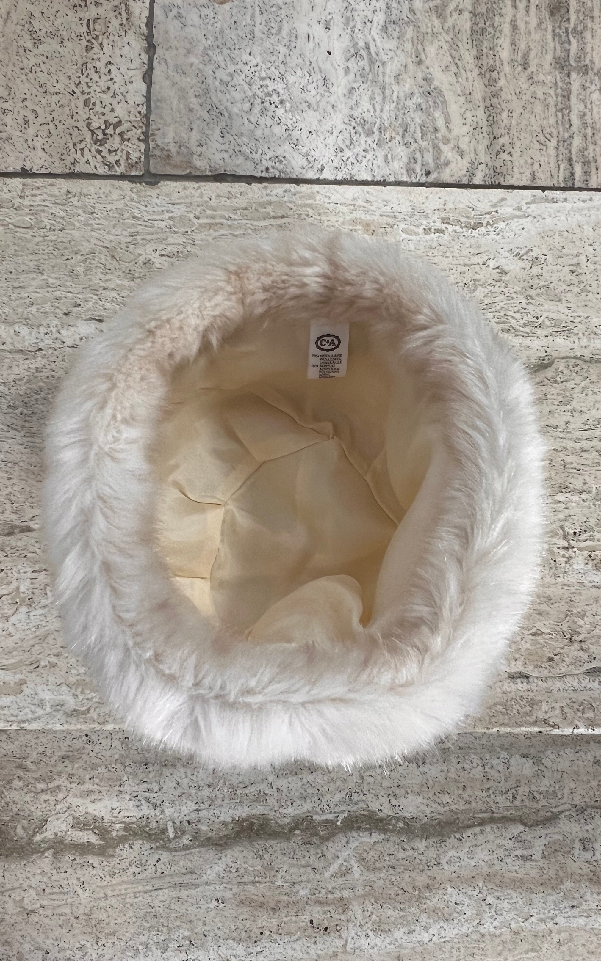 Vintage C&A Cream Wool Blend Faux Fur Hat