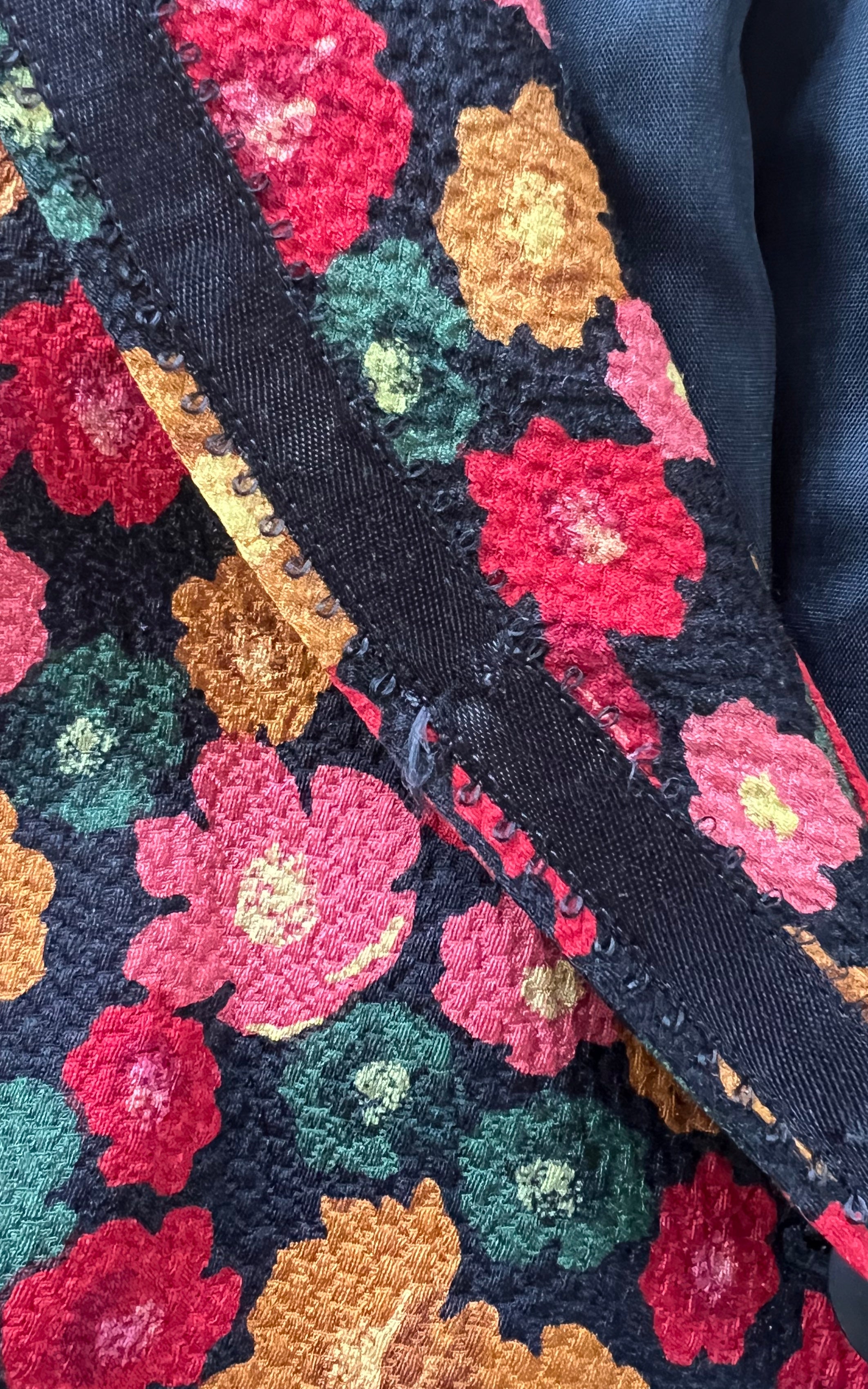 Blazer in seta con fiori vintage