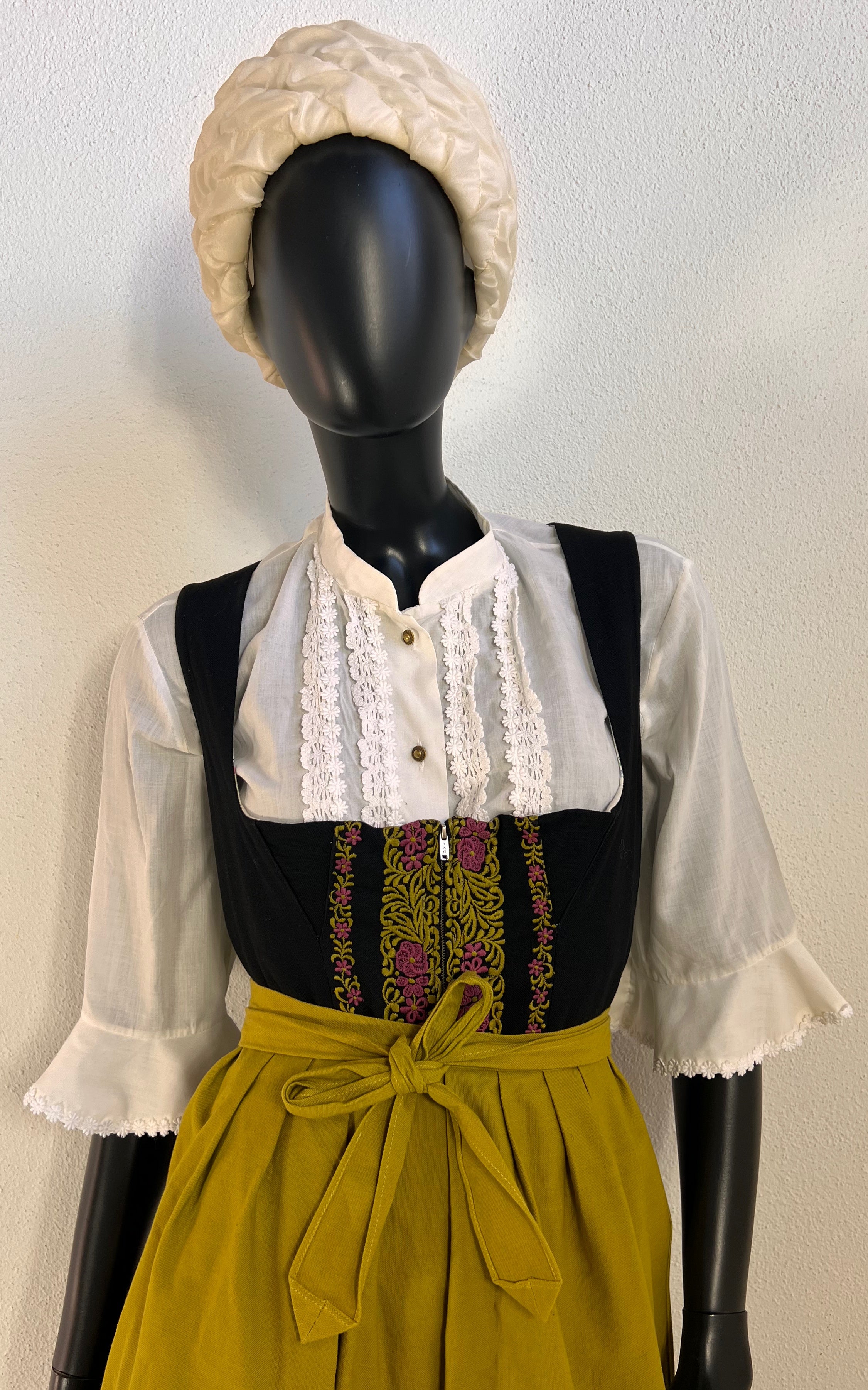 Vintage 70s Rose Dirndl Bavarian Dress Set