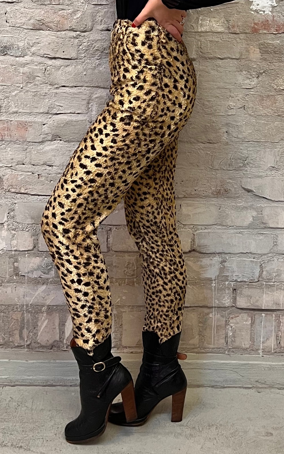 Pantaloni skinny vintage in pelliccia sintetica con motivo ghepardo Floratio Lovely