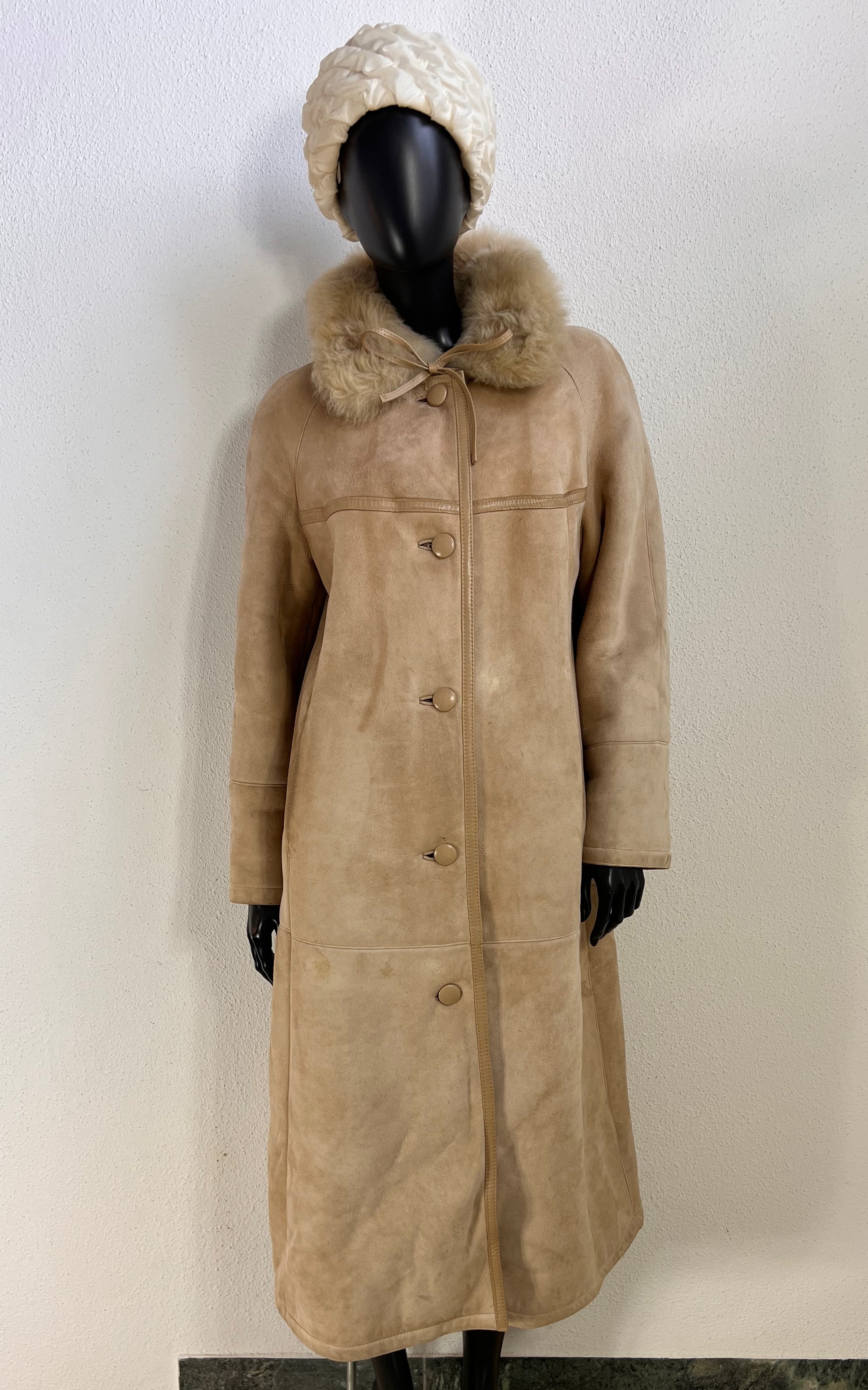 Vintage 1970s Beige Shearling Maxi Coat